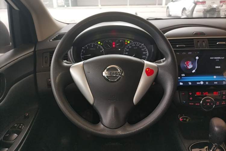 Used Nissan Tiida 2014 1.6L CVT Smart Model Steering Wheel