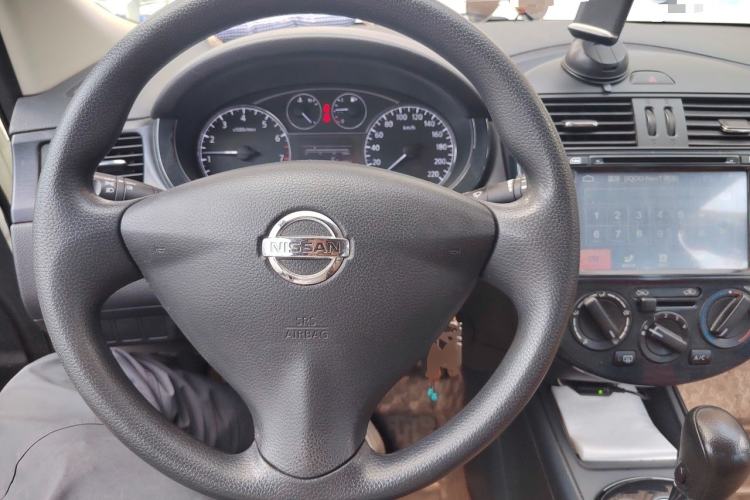 Used Nissan Tiida 2014 1.6L CVT Comfort Model Steering Wheel
