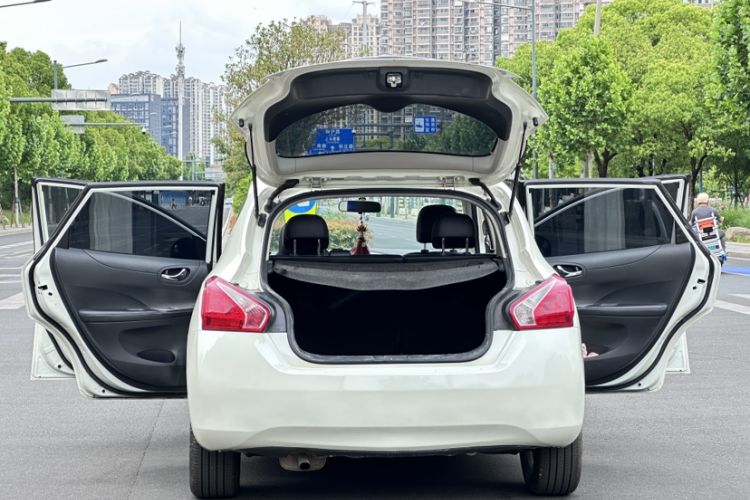 Used Nissan Tiida 2014 1.6L CVT Smart Model Trunk