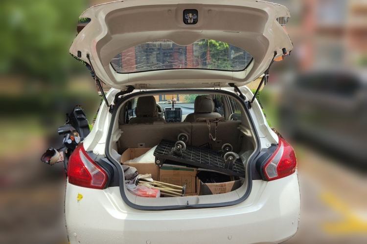 Used Nissan Tiida 2014 1.6L CVT Comfort Model Trunk