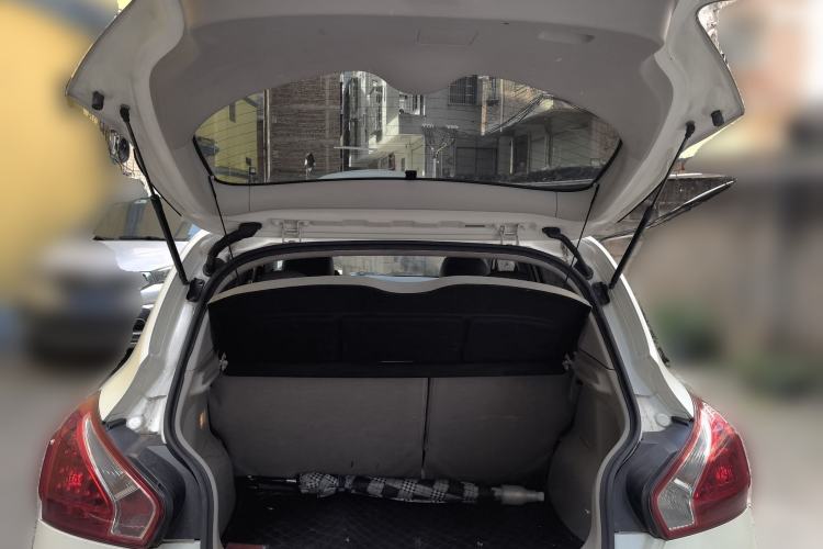 Used Nissan Tiida 2014 1.6L CVT Comfort Model Trunk