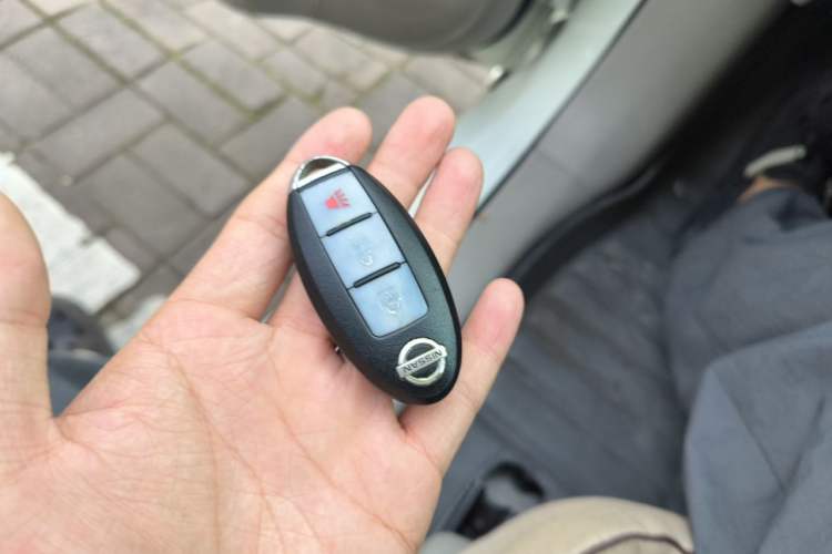 Used Nissan Tiida 2014 1.6L CVT Smart Model Vehicle Key