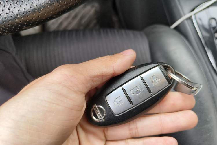 Used Nissan Tiida 2014 1.6L CVT Smart Model Vehicle Key