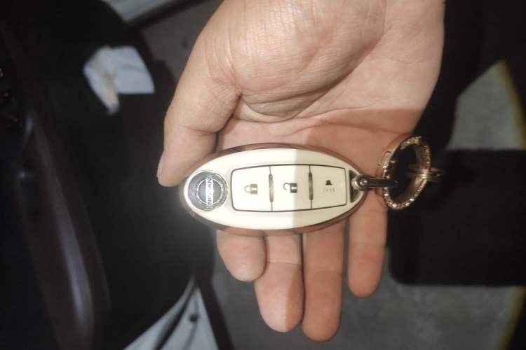 Used Nissan Tiida 2014 1.6L CVT Cool Cafe Edition Vehicle Key