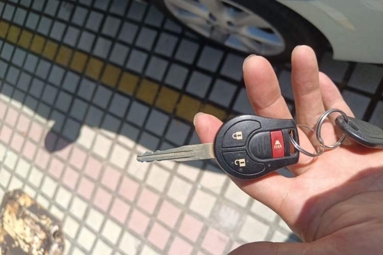 Used Nissan Tiida 2014 1.6L CVT Comfort Model Vehicle Key
