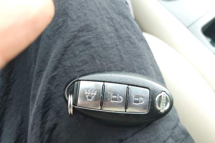 Used Nissan Tiida 2014 1.6L CVT Smart Model Vehicle Key