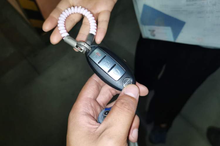 Used Nissan Tiida 2014 1.6L CVT Smart Model Vehicle Key