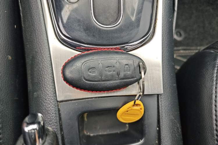 Used Nissan Tiida 2014 1.6L CVT Smart Model Vehicle Key