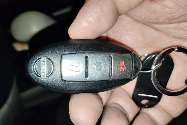 Used Nissan Tiida 2014 1.6L CVT Smart Model Vehicle Key