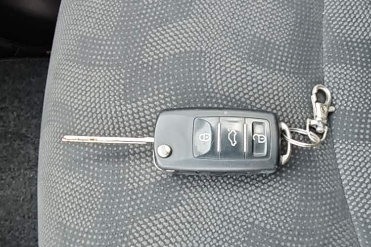Used Nissan Tiida 2014 1.6L CVT Comfort Model Vehicle Key