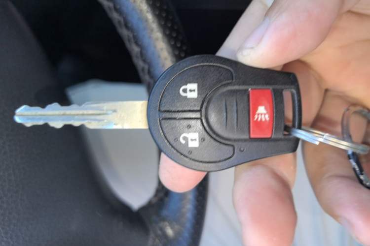 Used Nissan Tiida 2014 1.6L CVT Comfort Model Vehicle Key