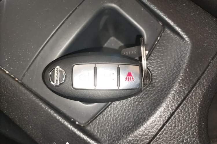 Used Nissan Tiida 2014 1.6L CVT Smart Model Vehicle Key