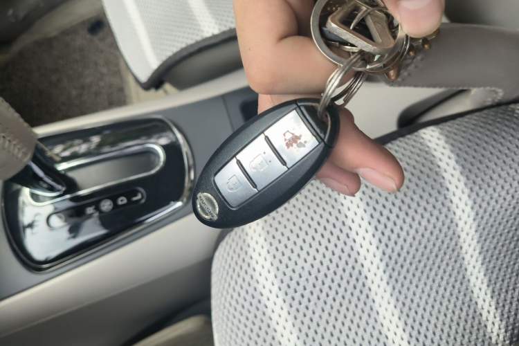 Used Nissan Tiida 2014 1.6L CVT Cool Cafe Edition Vehicle Key