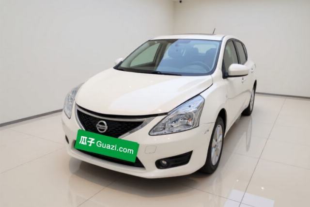 Ojetý Nissan Tiida 2014 1.6L CVT Smart Model