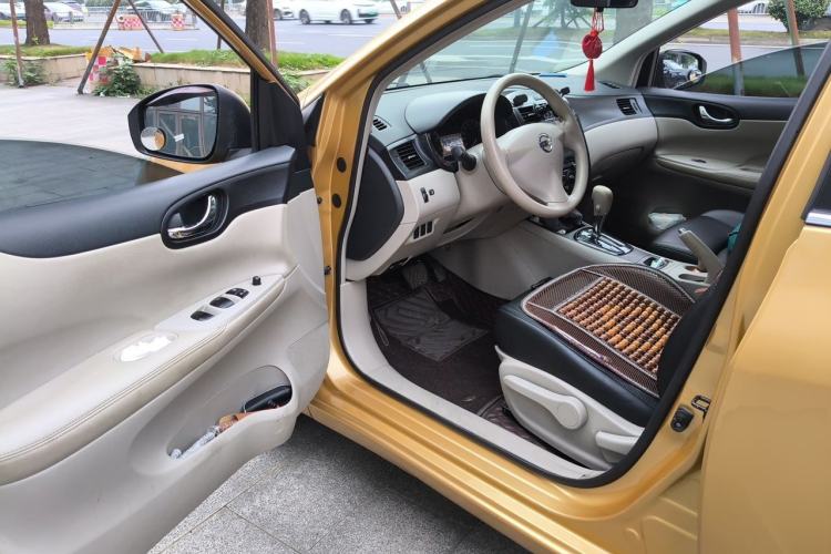 Used Nissan Tiida 2014 1.6L CVT Comfort Model Driver Seat