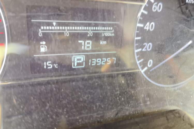 Used Nissan Tiida 2014 1.6L CVT Comfort Model Odometer Close Up