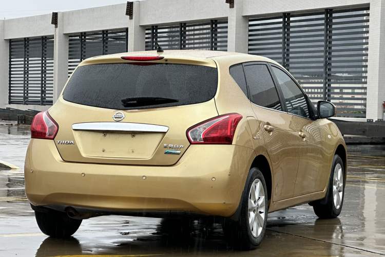 Used Nissan Tiida 2014 1.6L CVT Comfort Model Rear Right 45 Deg