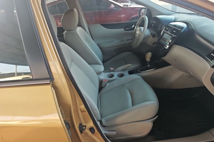 Used Nissan Tiida 2014 1.6L CVT Comfort Model Right Front Seat