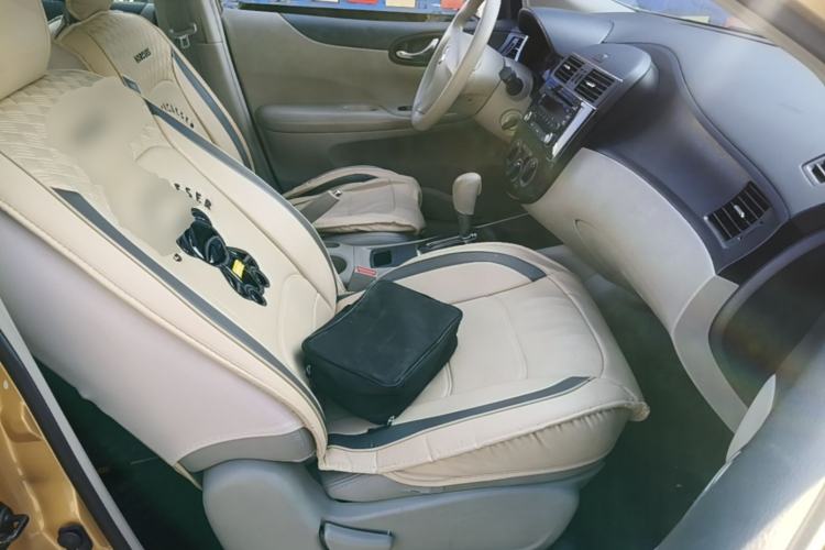 Used Nissan Tiida 2014 1.6L CVT Comfort Model Right Front Seat