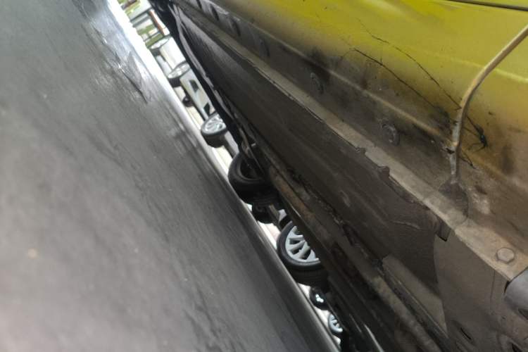 Used Nissan Tiida 2014 1.6L CVT Comfort Model Right Side Sill