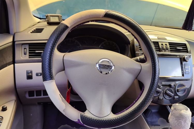 Used Nissan Tiida 2014 1.6L CVT Comfort Model Steering Wheel
