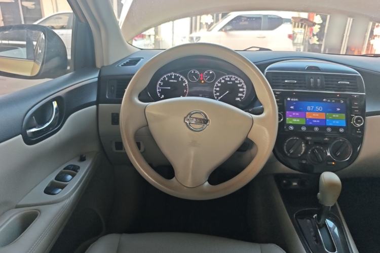 Used Nissan Tiida 2014 1.6L CVT Comfort Model Steering Wheel
