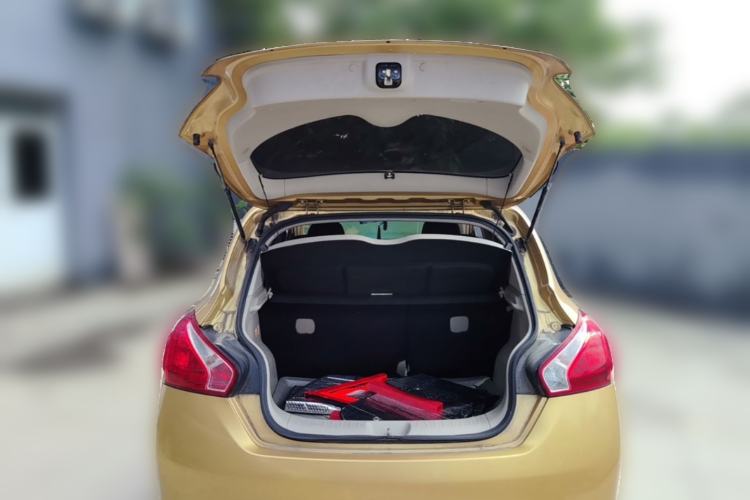 Used Nissan Tiida 2014 1.6L CVT Comfort Model Trunk