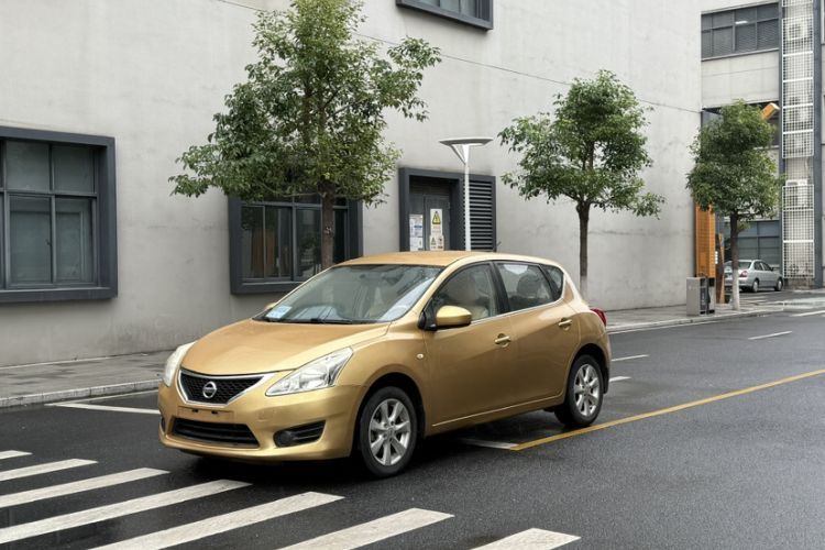 Ojetý Nissan Tiida 2014 1.6L CVT Comfort Model Guazi used car, China used car export, Used car for sale, Used cars, Cheapest cars for sale