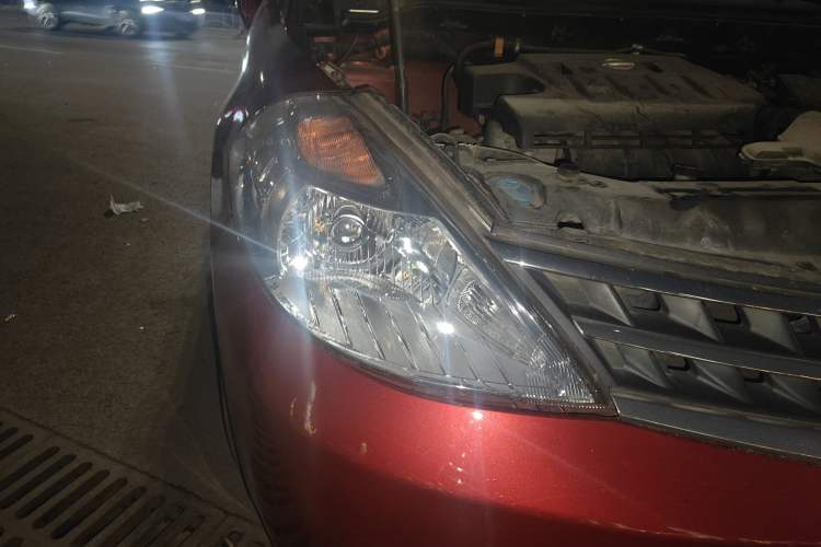 Used Nissan Tiida 2015 1.6T M-CVT GTS Limited Edition Right Front Headlight