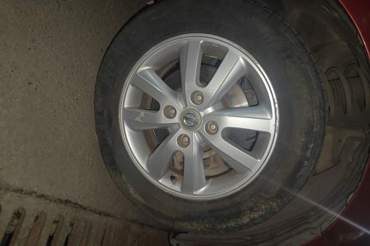 Used Nissan Tiida 2015 1.6T M-CVT GTS Limited Edition Right Front Wheel Hub