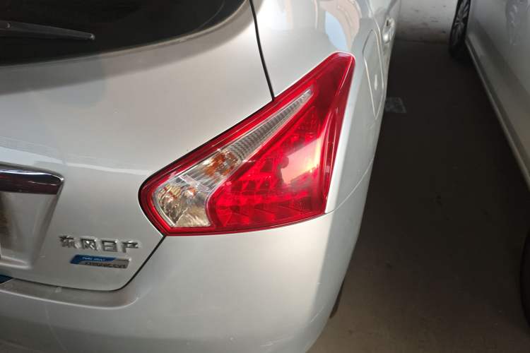 Used Nissan Tiida 2015 1.6T M-CVT GTS Limited Edition Exterior 2