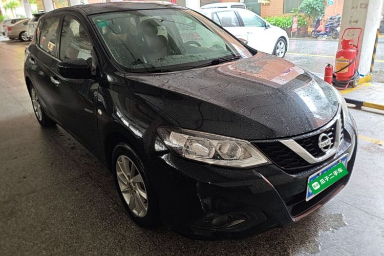 Used Nissan Tiida 2016 1.6L CVT Cool Dynamic Edition Front Right 45 Deg
