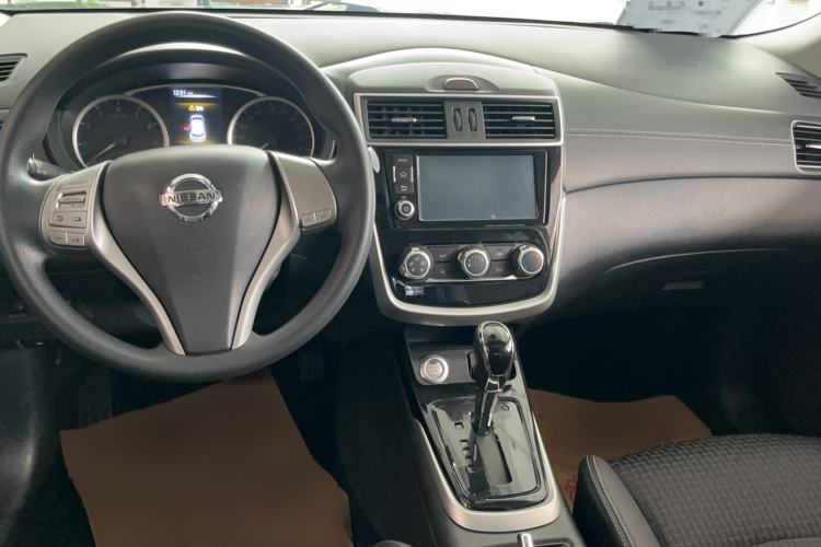 Used Nissan Tiida 2016 1.6L CVT Smart Drive Edition Interior 3