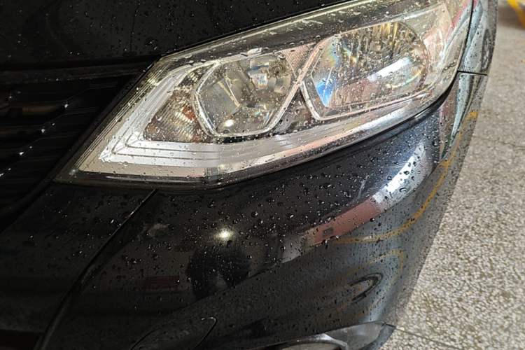 Used Nissan Tiida 2016 1.6L CVT Cool Dynamic Edition Left Front Headlight