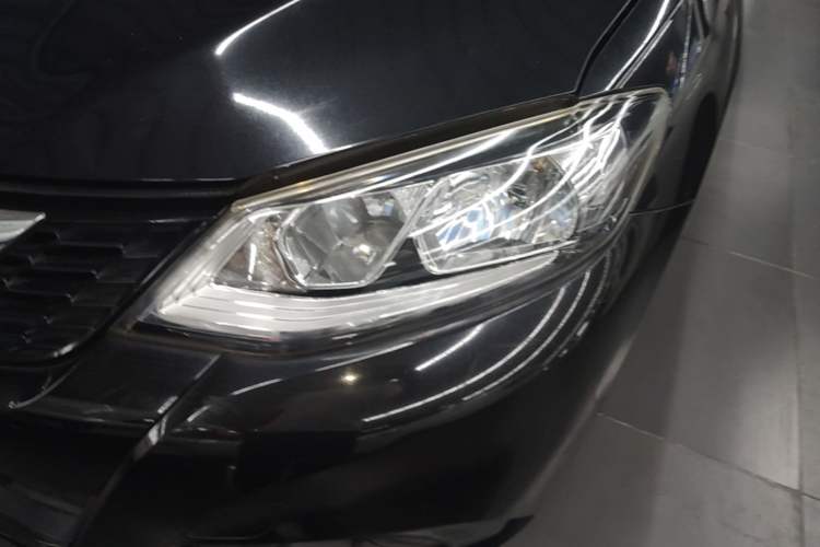 Used Nissan Tiida 2016 1.6L CVT Cool Dynamic Edition Left Front Headlight