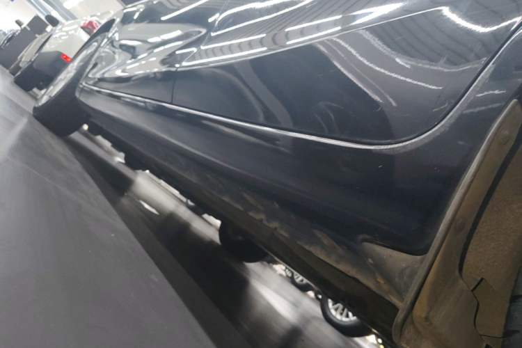 Used Nissan Tiida 2016 1.6L CVT Cool Dynamic Edition Left Side Sill