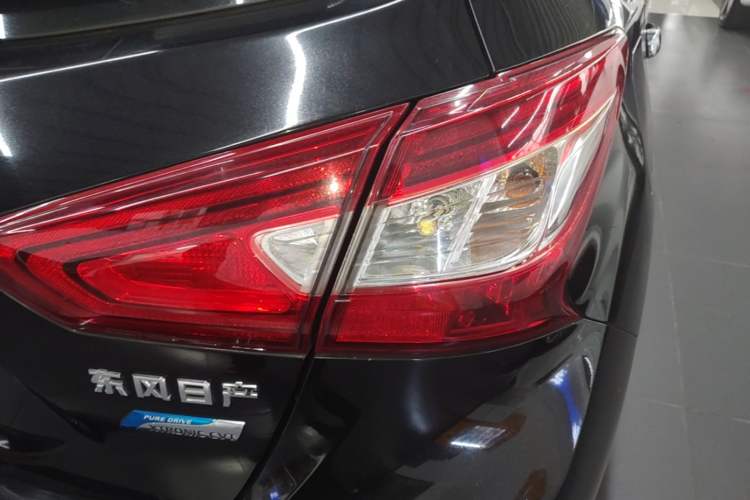 Used Nissan Tiida 2016 1.6L CVT Cool Dynamic Edition Right Rear Taillight