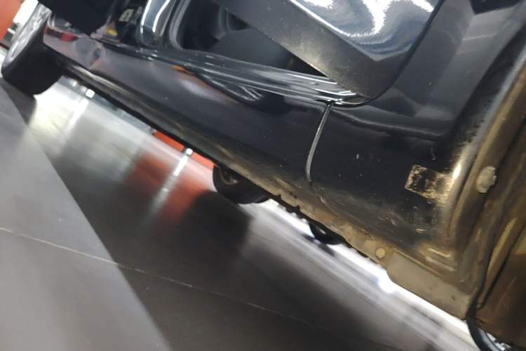 Used Nissan Tiida 2016 1.6L CVT Cool Dynamic Edition Right Side Sill