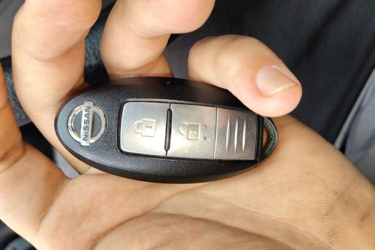 Used Nissan Tiida 2016 1.6L CVT Smart Drive Edition Vehicle Key