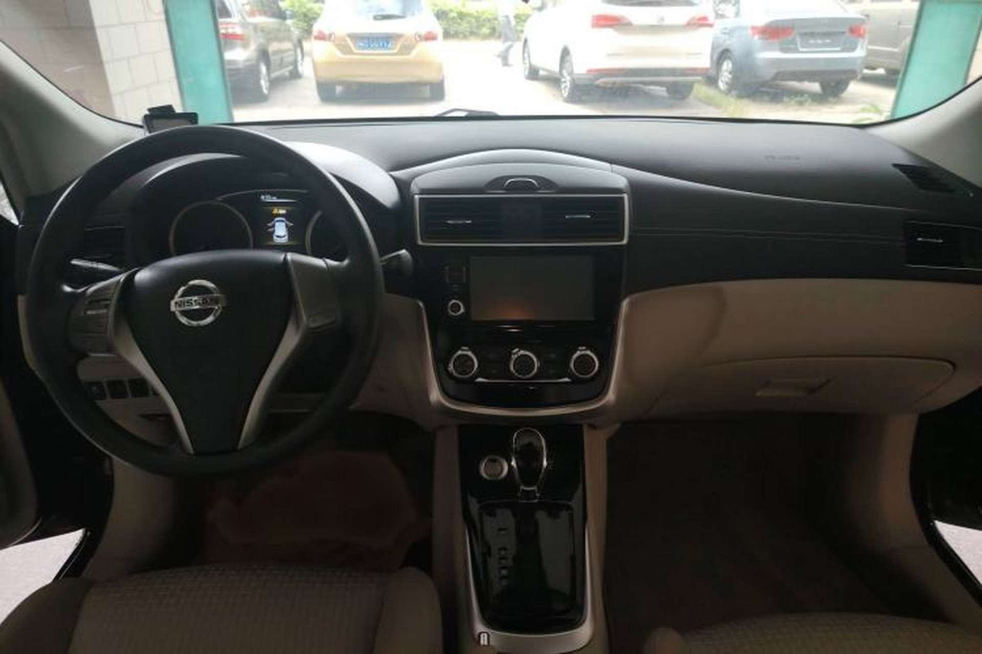 Used Nissan Tiida 2016 1.6L CVT Smart Drive Edition Audio And AC Panel