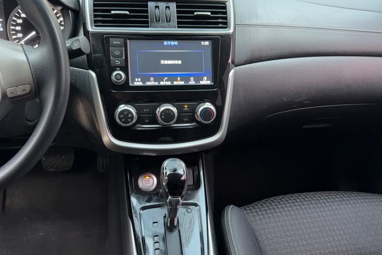 Used Nissan Tiida 2016 1.6L CVT Smart Drive Edition Audio And AC Panel