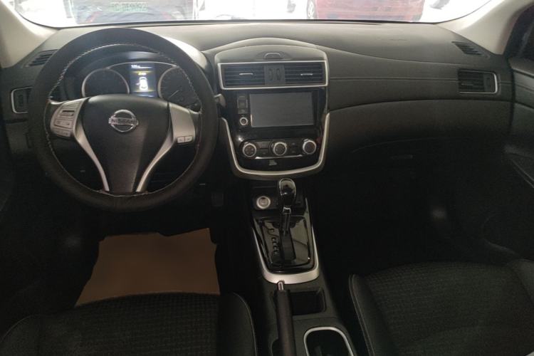 Used Nissan Tiida 2016 1.6L CVT Smart Drive Edition Center Console