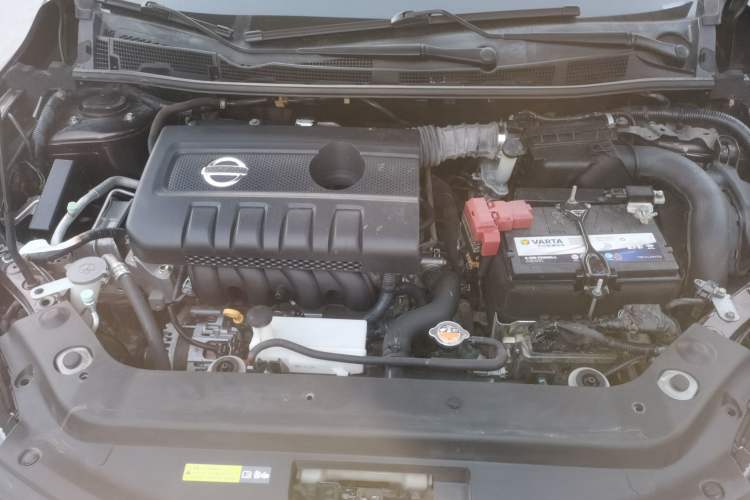 Used Nissan Tiida 2016 1.6L CVT ZhiZun Edition Engine Bay