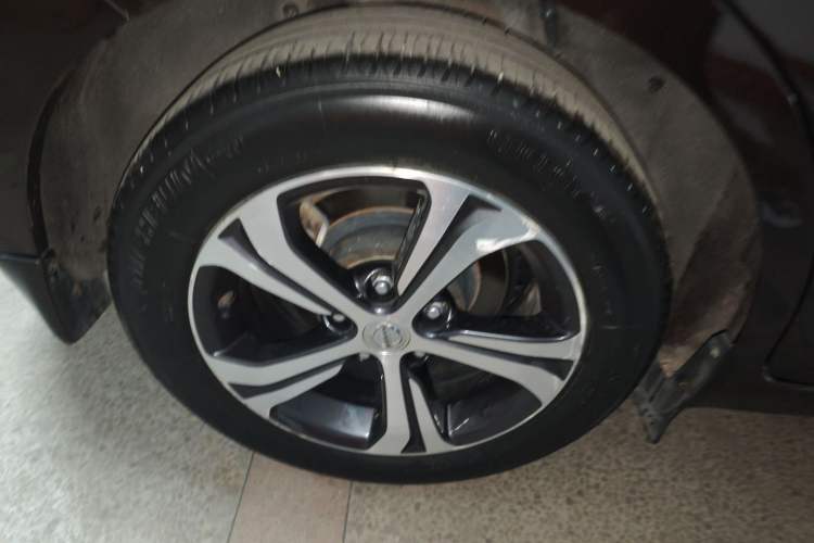 Used Nissan Tiida 2016 1.6L CVT Smart Drive Edition Exterior 2