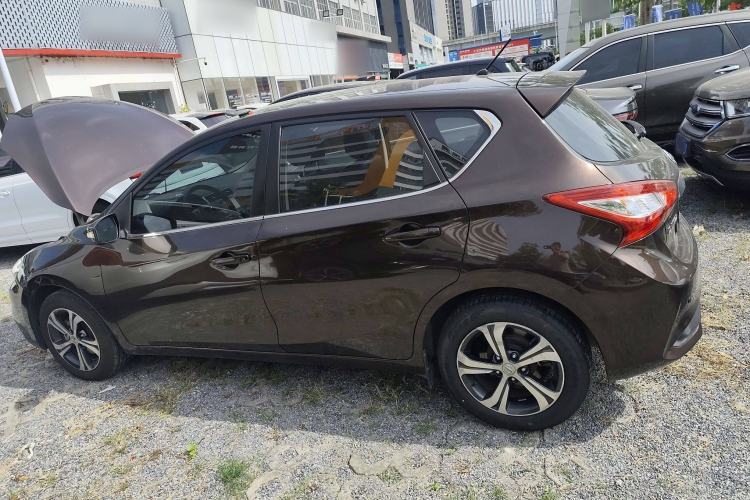 Used Nissan Tiida 2016 1.6L CVT Smart Drive Edition Exterior 2