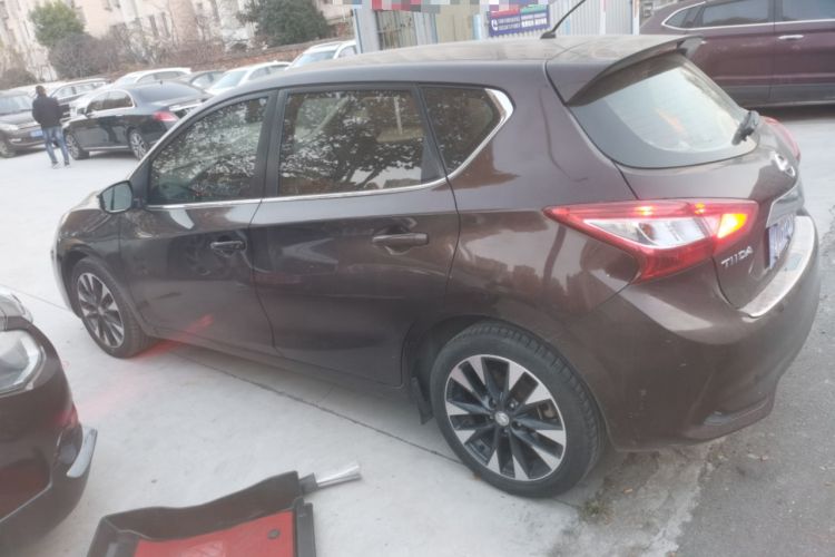 Used Nissan Tiida 2016 1.6L CVT ZhiZun Edition Exterior 3