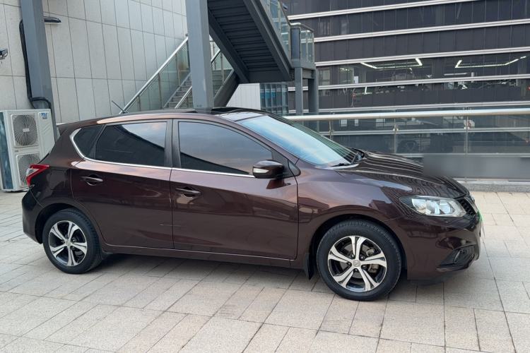 Used Nissan Tiida 2016 1.6L CVT Smart Drive Edition Exterior 3