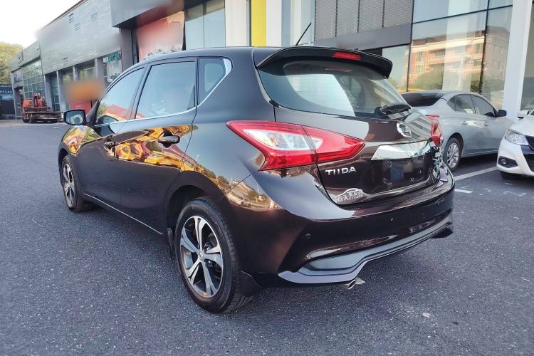 Used Nissan Tiida 2016 1.6L CVT Smart Drive Edition Exterior 5