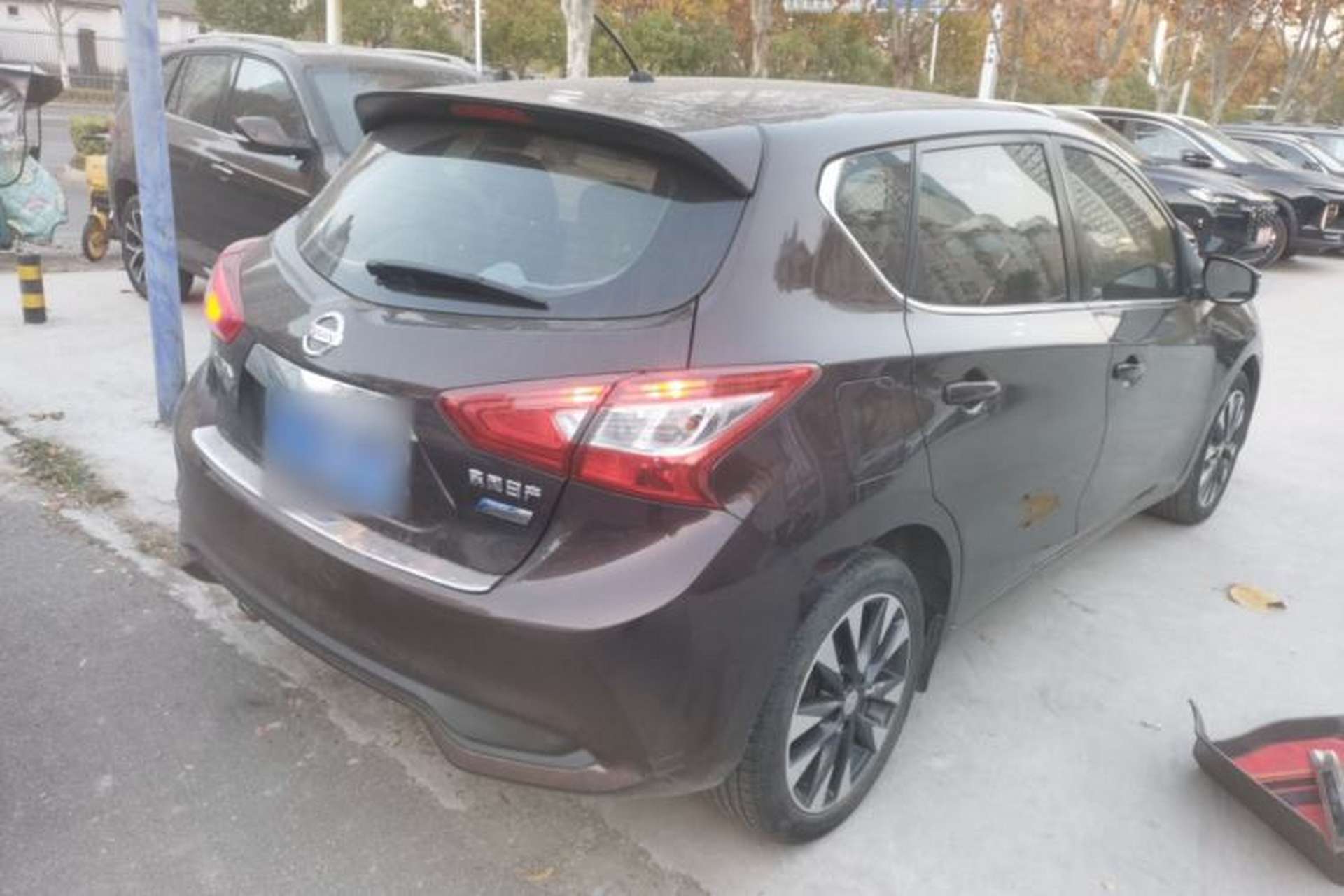 Used Nissan Tiida 2016 1.6L CVT ZhiZun Edition Exterior 5