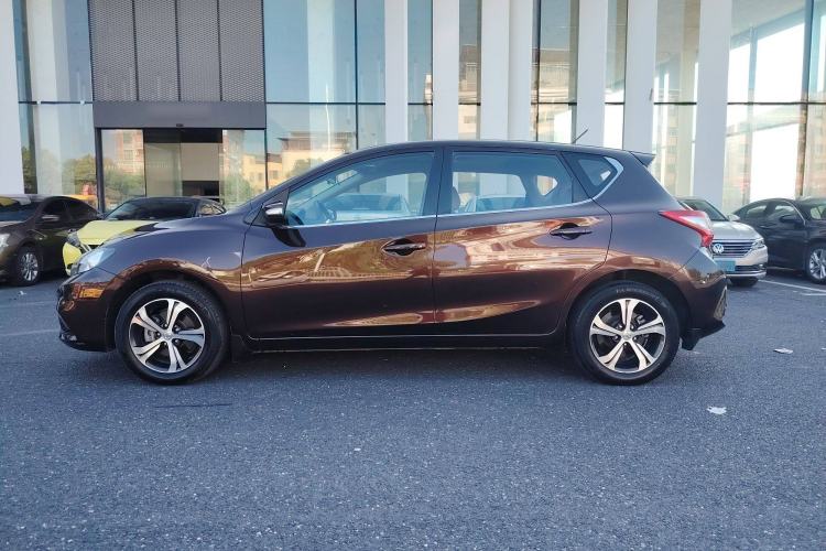Used Nissan Tiida 2016 1.6L CVT Smart Drive Edition Exterior 6
